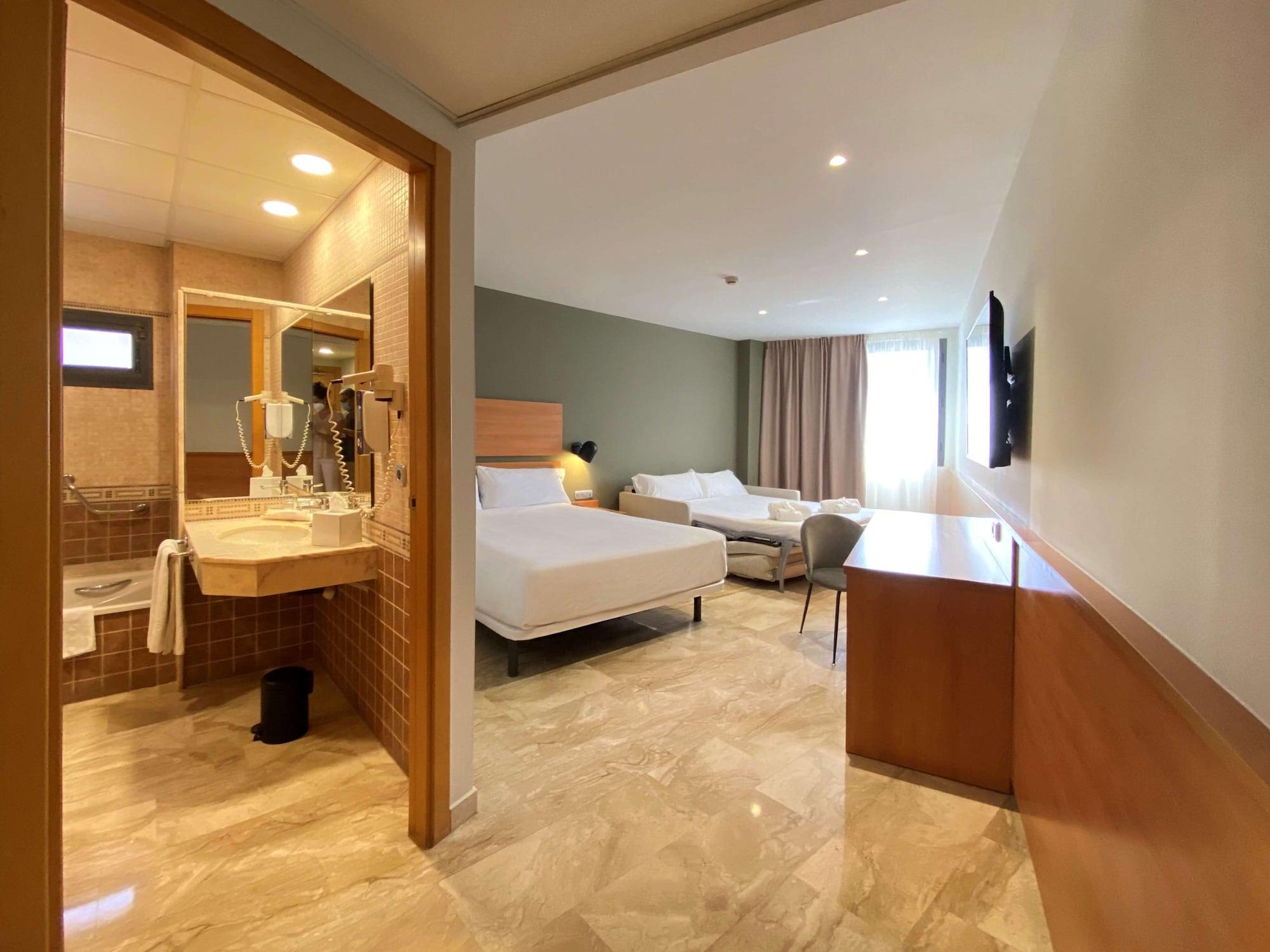 Hotel Sb Express טראגונה מראה חיצוני תמונה
