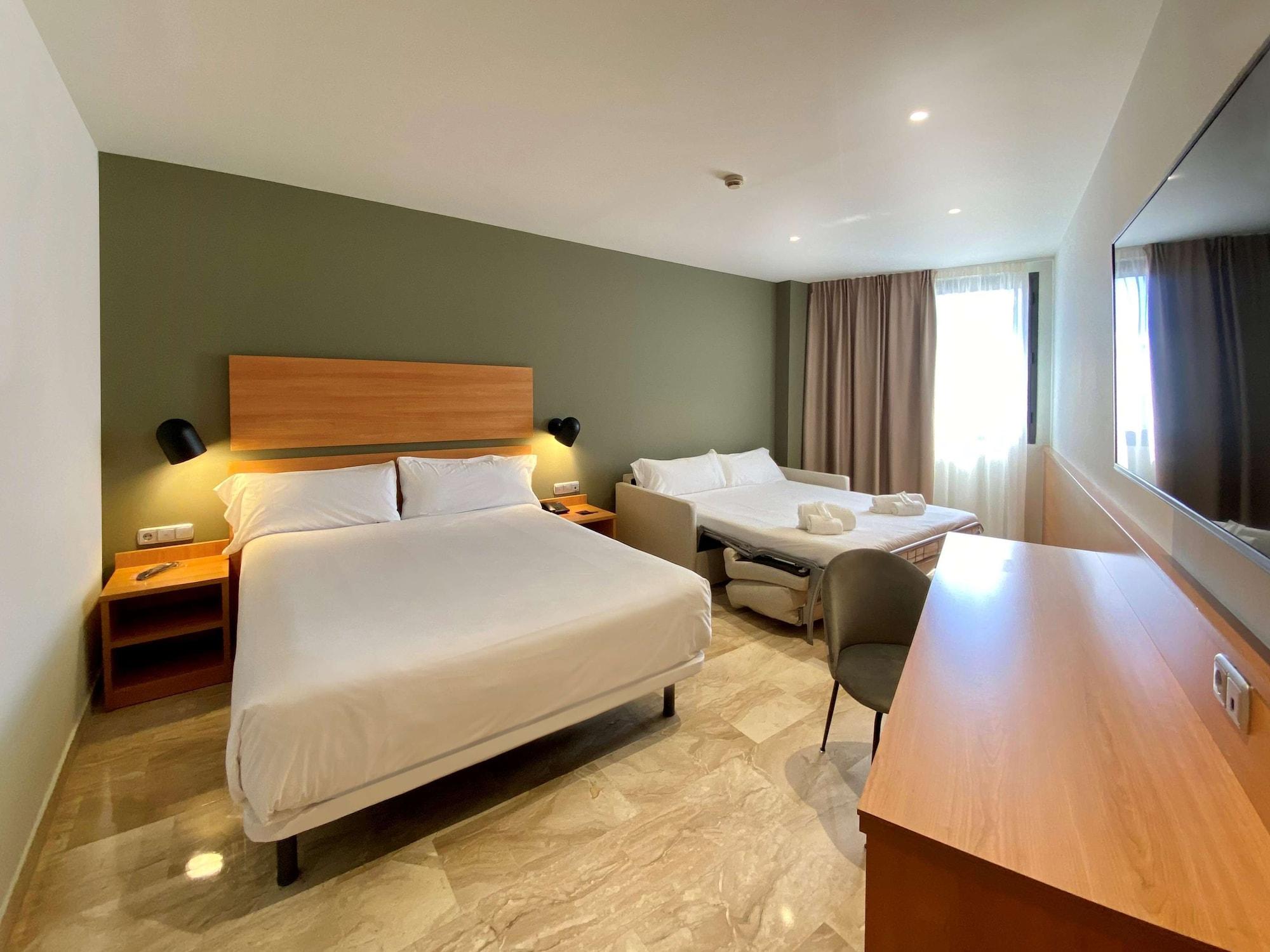 Hotel Sb Express טראגונה מראה חיצוני תמונה