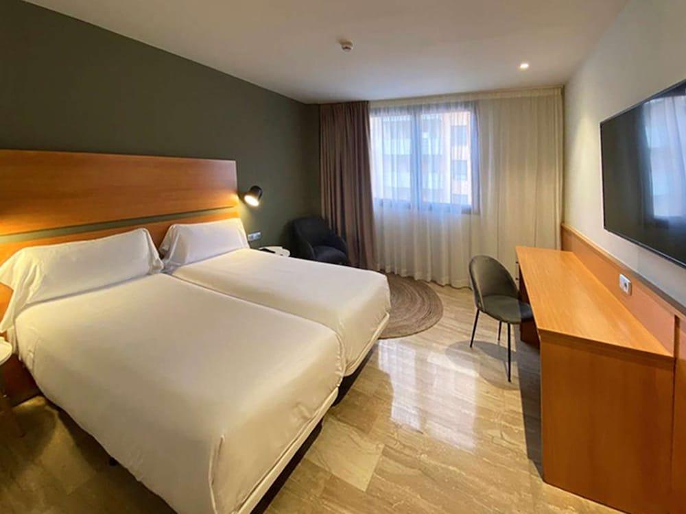 Hotel Sb Express טראגונה מראה חיצוני תמונה