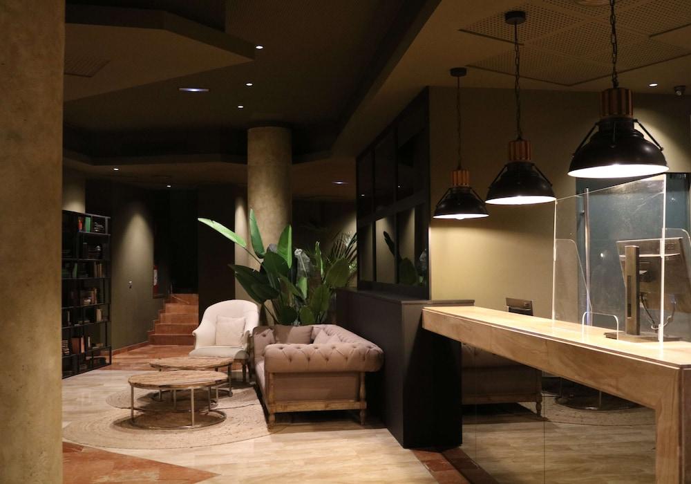 Hotel Sb Express טראגונה מראה חיצוני תמונה