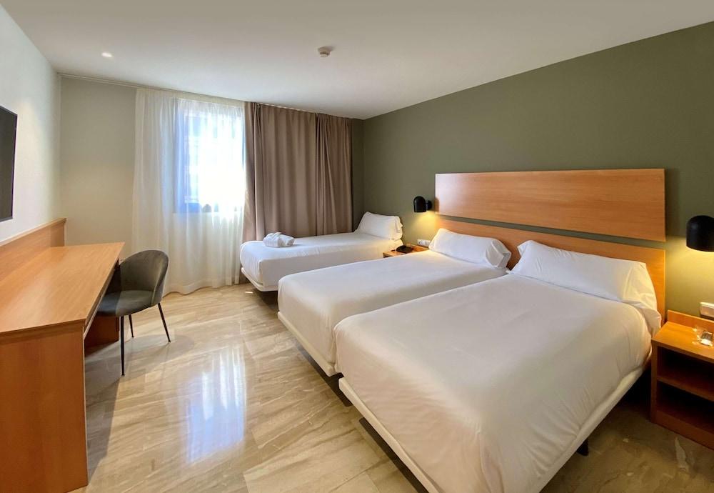 Hotel Sb Express טראגונה מראה חיצוני תמונה
